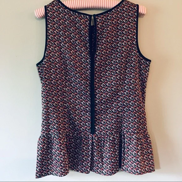 🌸Host Pick🌸 Women's Sleeveless Top Pattern Print - Picture 4 of 16